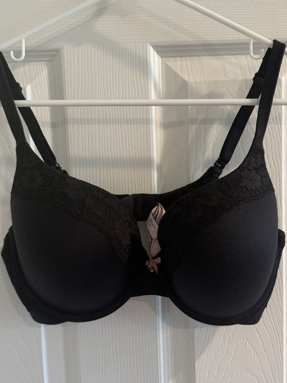 Victoria's Secret Body by Victoria Perfect Shape Black Lace Bra Women's 36D